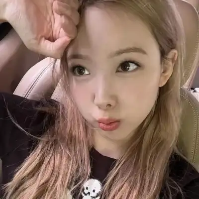 訾幻灵